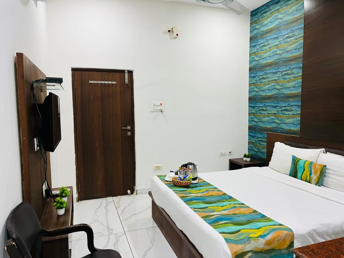 Hotel Plaza Hyderabad Airport Zone Shamshabad Exterior photo